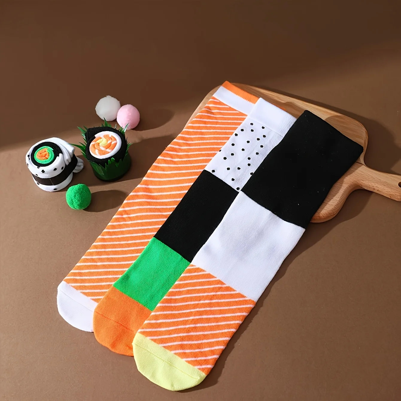 3 pairs of mid-length women's socks, colorful sushi patterns, creative gift boxes, comfortable and breathable, suitable for Chri